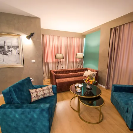 Vh Premier As & Meeting Center ホテル ティラナ