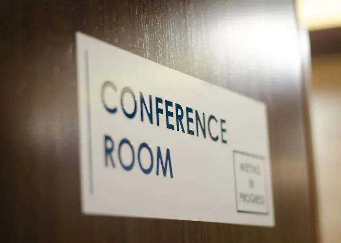 Vh Premier As & Meeting Center 4* Tirana